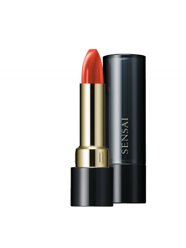 Rouge vibrant cream colour