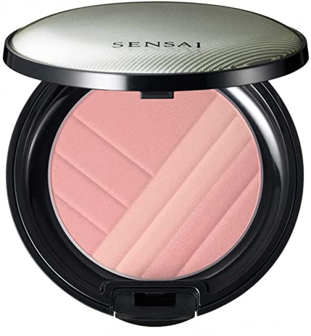 Cheek blush