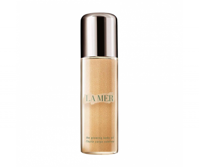 The glowing body oil